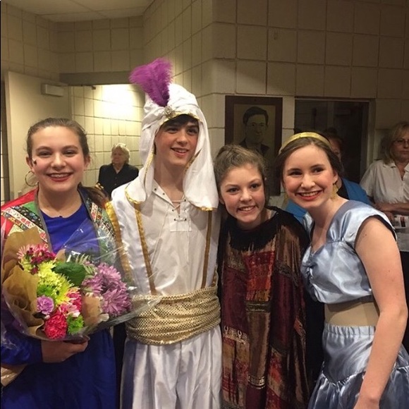 Meet your Posher, Bella - Picture 5 of 8